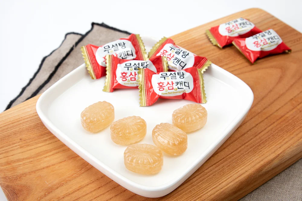 Корейский Geumsan без сахара, 6 лет, экстракт корня красного женьшеня Panax, содержащий конфеты (500 г в пакете)