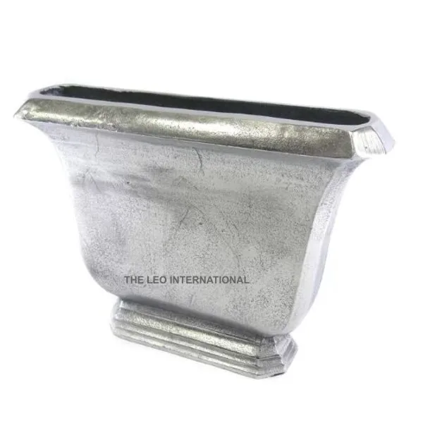 Aluminum Metal Round Shape Shinny Polish Enamel Color Vase Fancy Style Modern Look Luxury Flower Vase