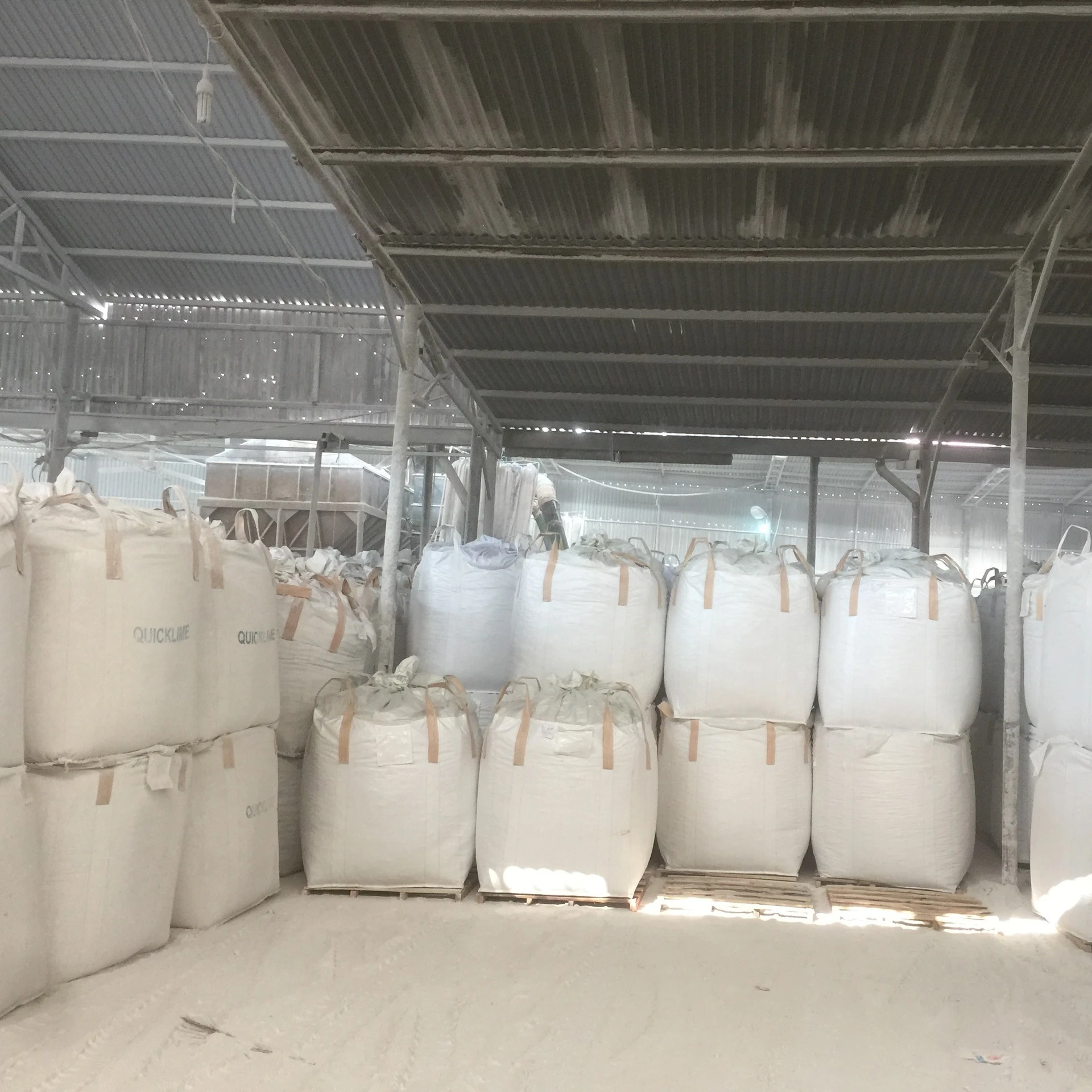 Best Price Vietnam High Quality Calcium Oxide 90% Min // Burnt Lime // Quicklime 90% Min