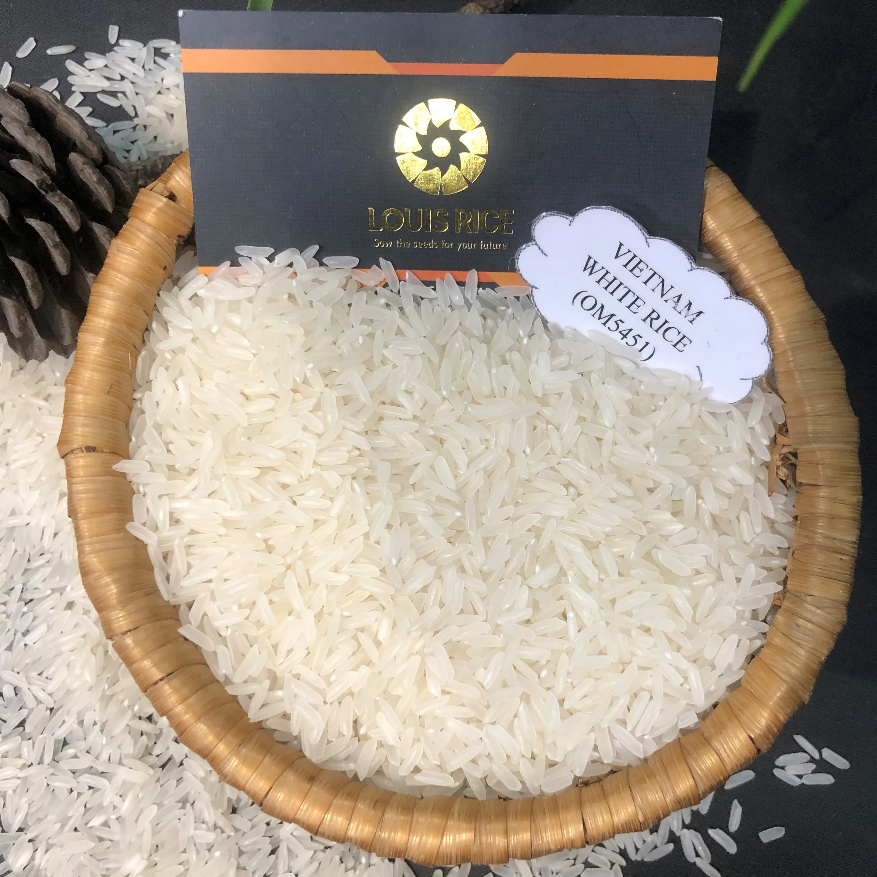 
Top selling Vietnam long grain white rice 5% broken Louis Rice (OM5451) 