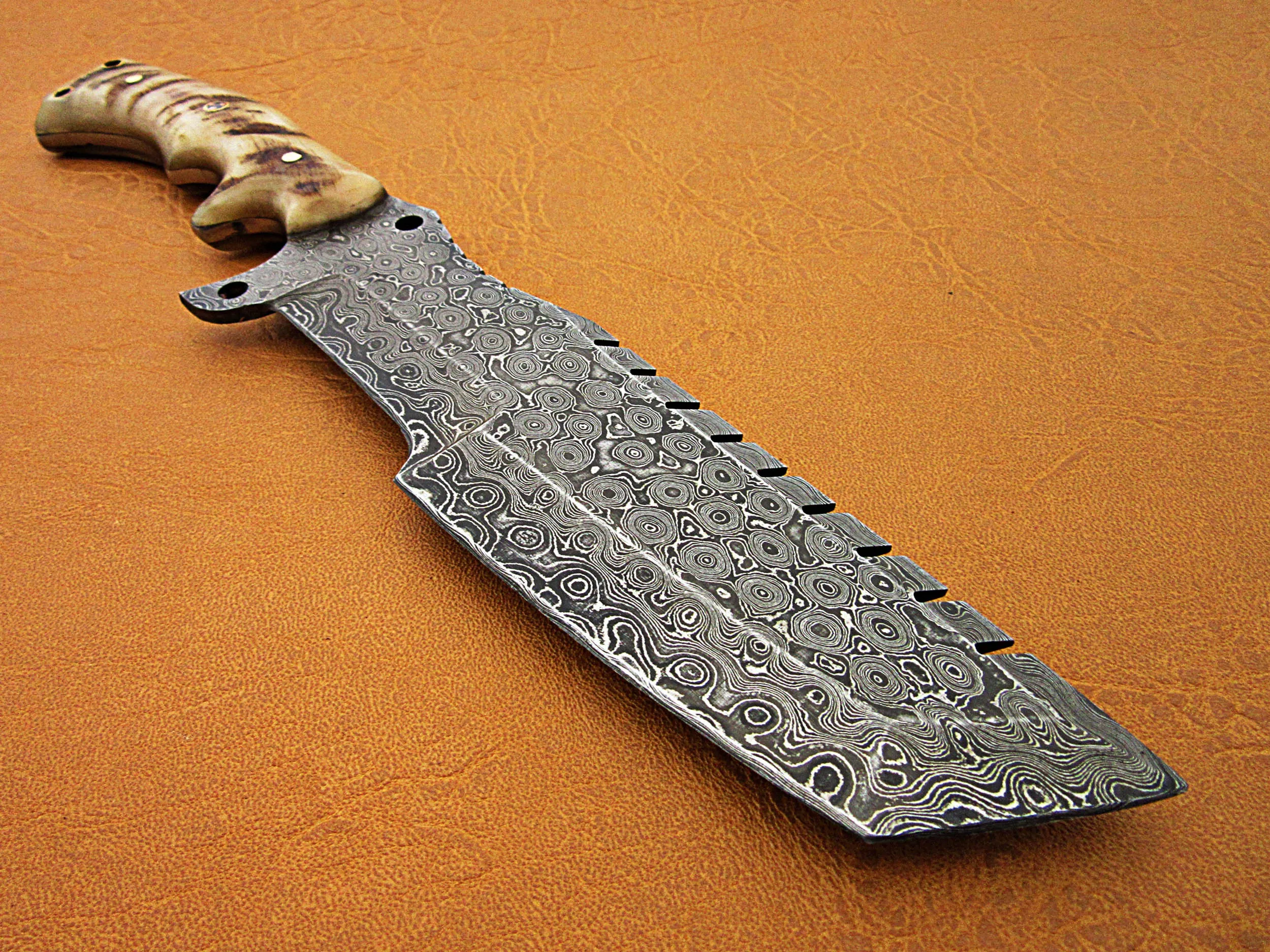 100% Высокое качество нож из дамасской стали трекер нож/Походный для выживания: бараний рог ручка с чистый кожаный футляр SCW-TK-0020