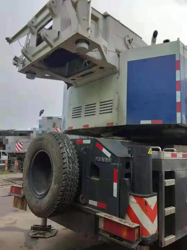 Used Zoomlion Truck Crane 130Ton 2014 Second Hand Truck Crane