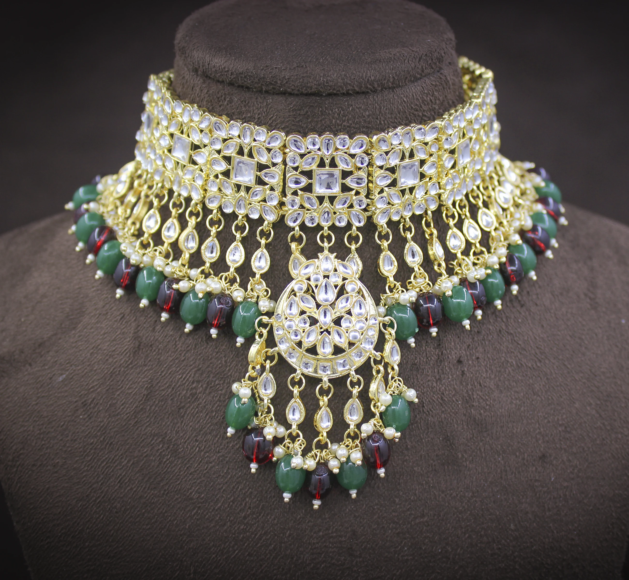 Trendy Kundan Traditional Wedding Jewellery Choker Necklace and Earring set For Women & Girls