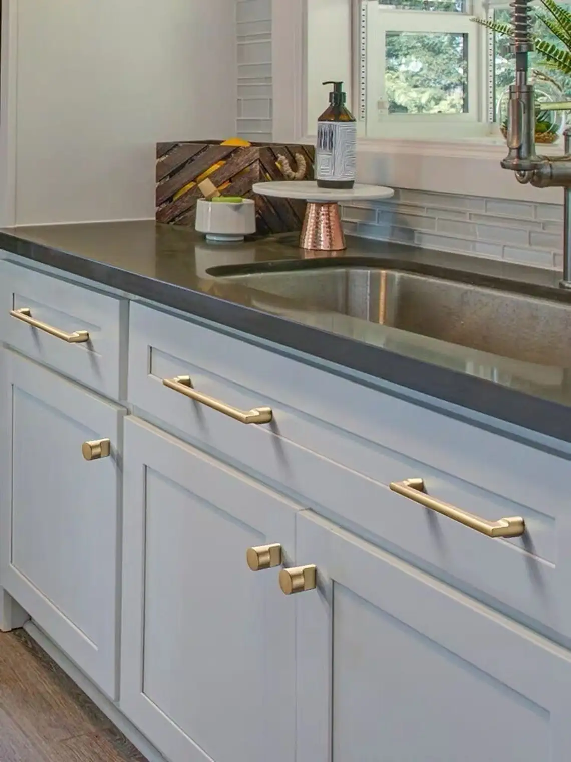 Unique Design Metal Door Handle Heavy Duty Door Antique Gate Handle For Home Office Door and Window