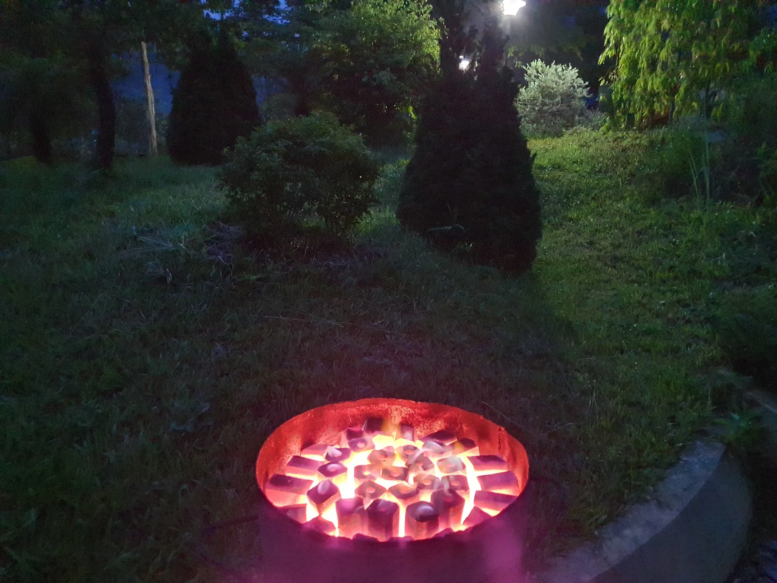 High heating BBQ Hand made Square briquettes charcoal