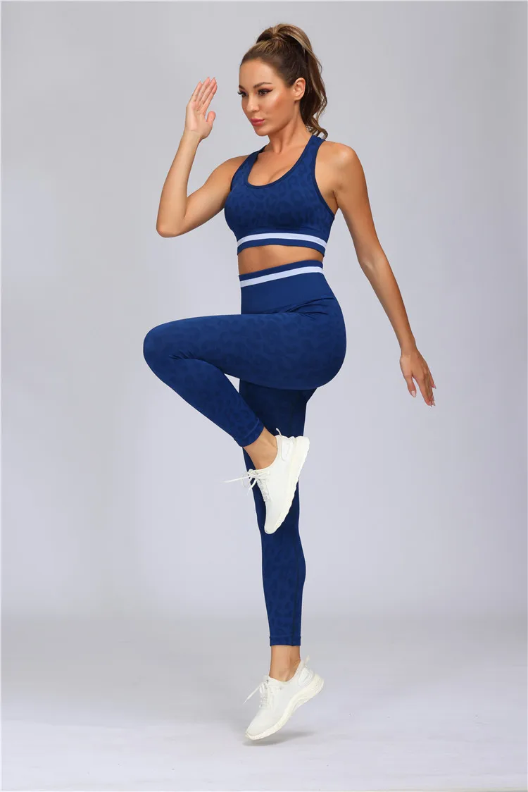 2021 Женская одежда для активного отдыха 4505 бесшовная йоги и фитнеса из 4 предметов белый комплект тренировок grayson international