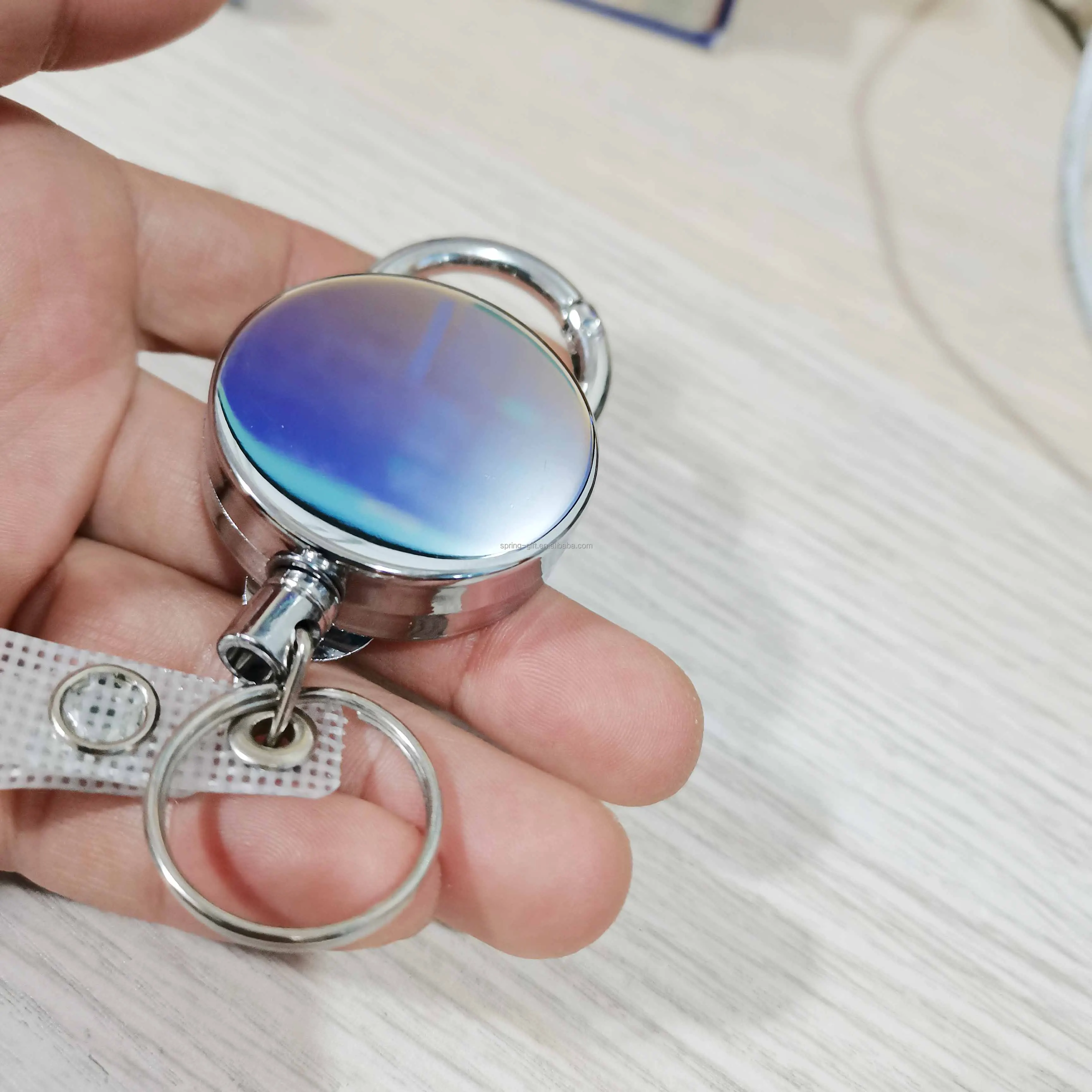 Hot Sale Silver Color 1.6 inch Zinc Carabiner Retractable Reel ID Badge Holder with Belt Clip for Name Card Keychain