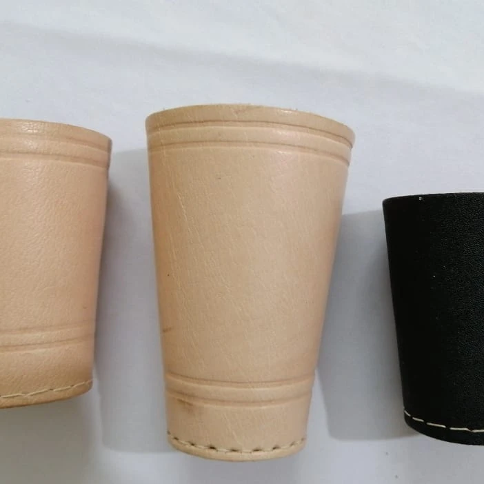 New Customized design have available in games dice cup with box for games