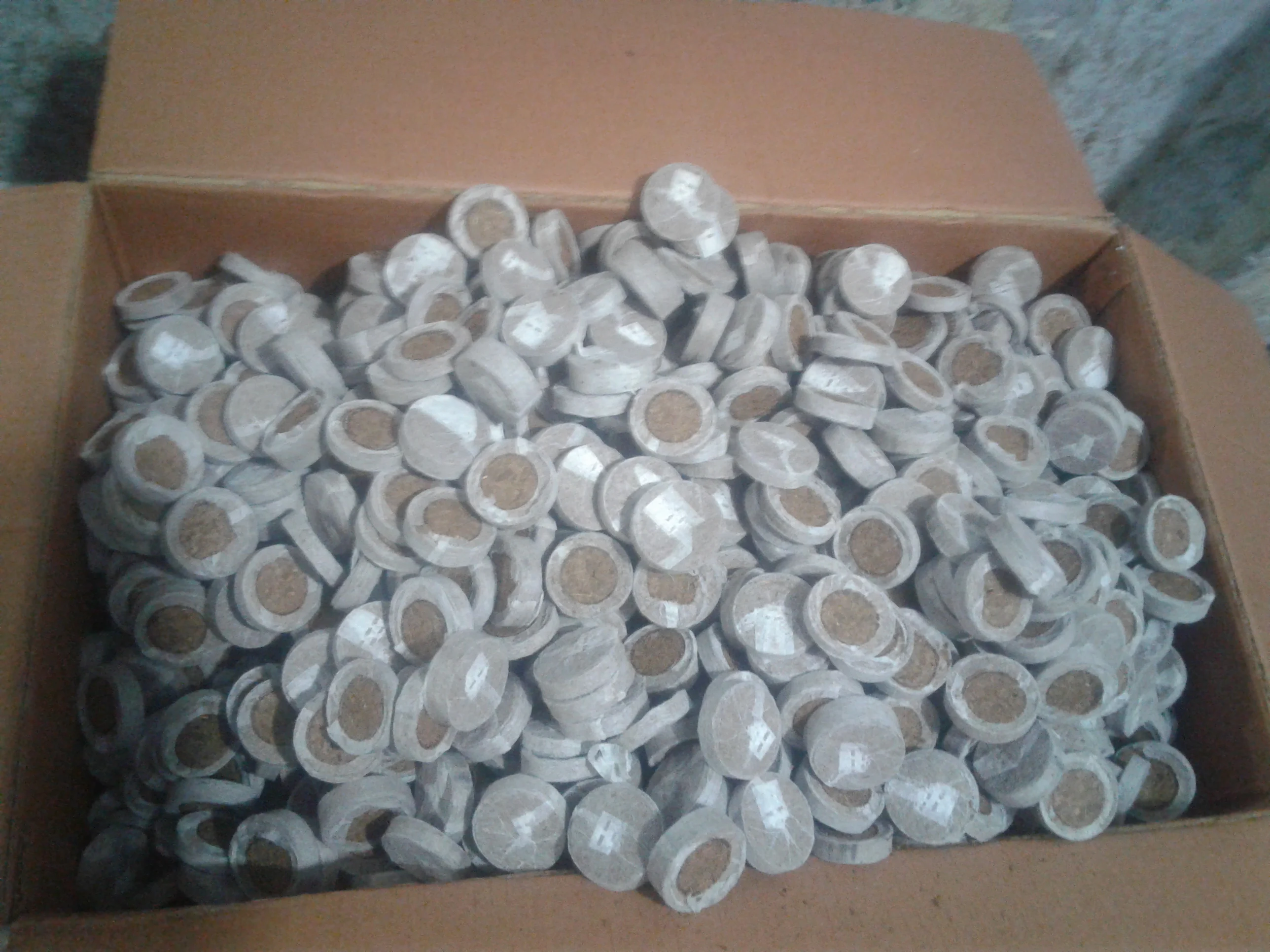 Planting Nursery for Seeds Coconut Coir Peat Disc Block Weight Form Material Origin Type Dia Nut SIZE Start Coco Place Model ZHE