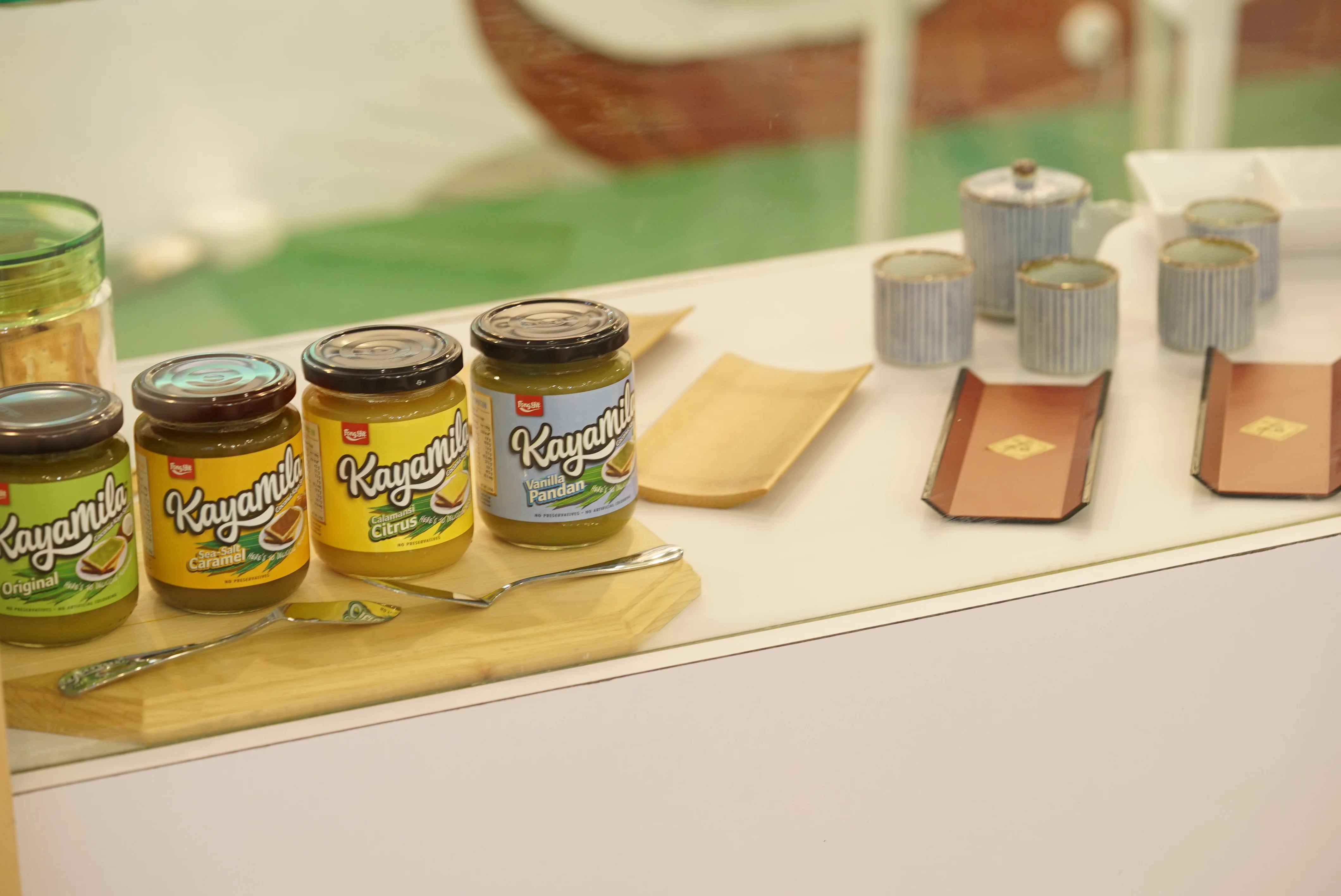 Hot Selling Product 2021 1KG Packet Bag FSSC 22000 & Halal Certification Fong Yit Traditional XO Kaya Fruit Jam From Singapore