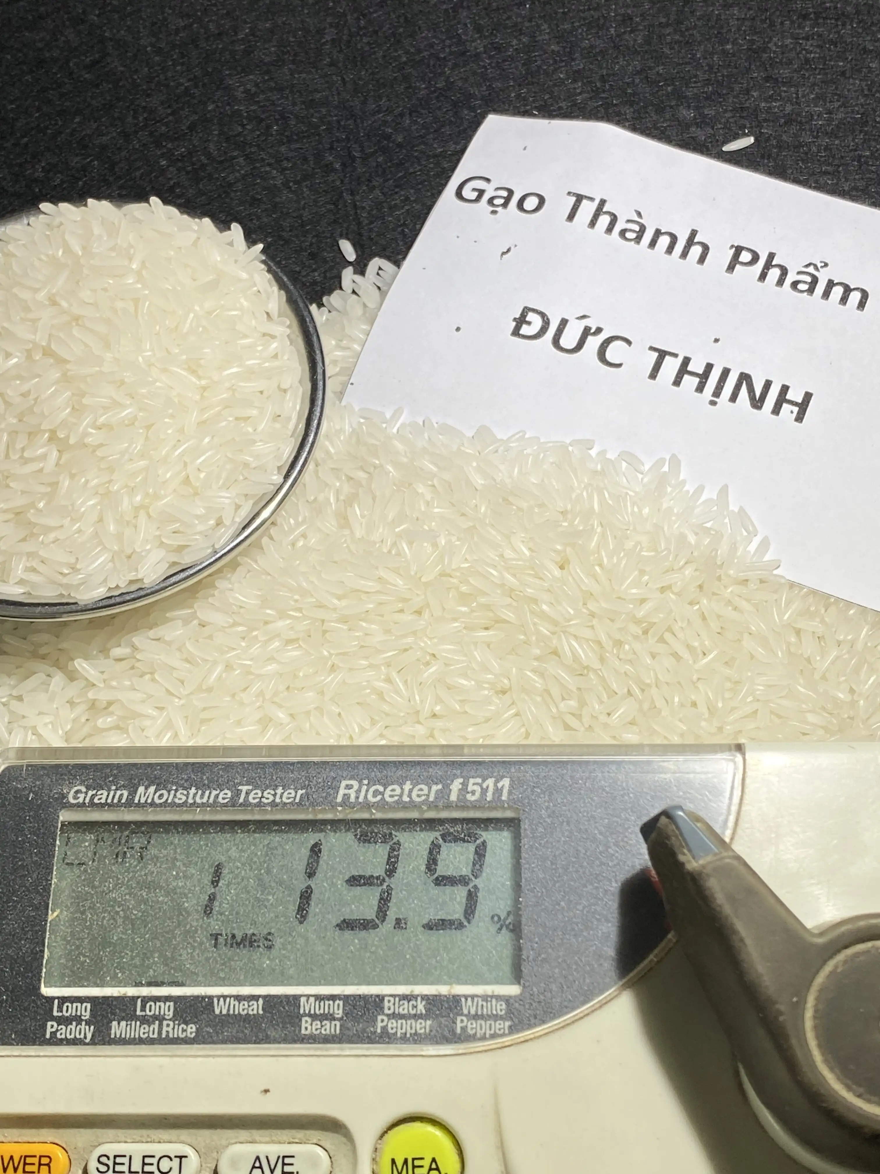 Лидер продаж ароматический рис с длинным зерном Экспортная продукция из Вьетнама