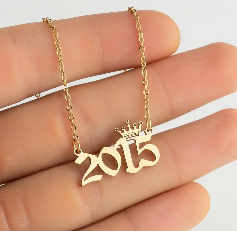 
High quality stainless steel 18k gold jewelry vintage number crown Necklace pendant custom necklace year wholesale 