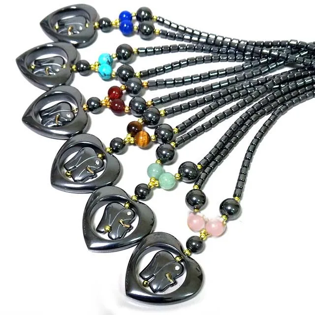 Hematite elephant in heart pendant necklace natural gemstone rose quartz red agate aventurine tiger eye healing stone jewelry