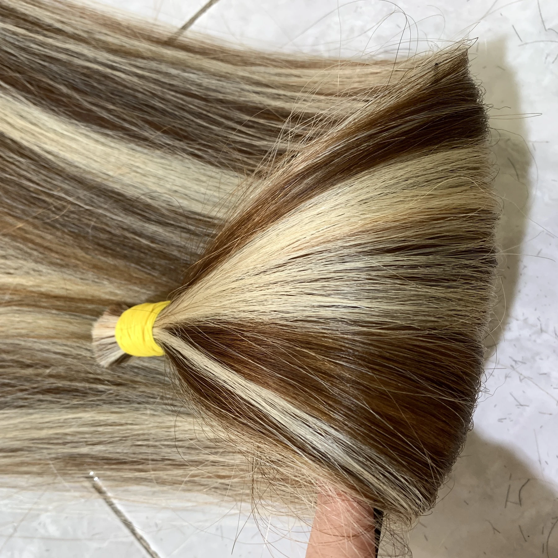  2021 Новая мода оптом прямые волосы уток волос 30 дюймов с кутикулой в одном направлении вьетнамские необработанные