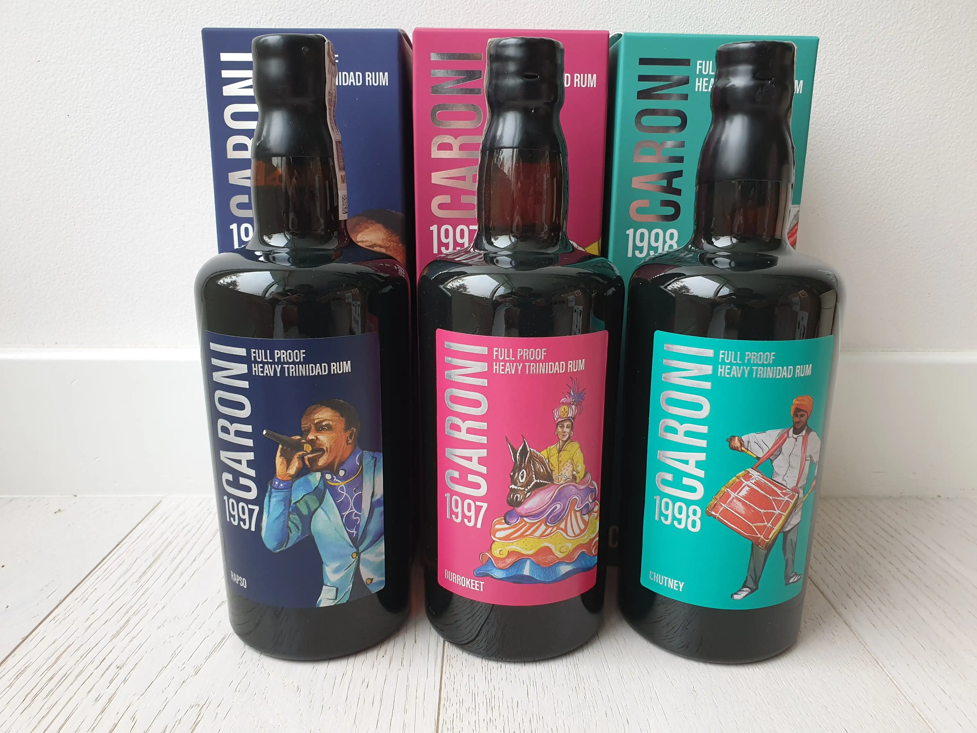 Музыка Caroni! Серия-дистиллированная на дистиллере Caroni-Паран, сока, Калипсо, рапсо, буррокет, Chutney - 6x 700 мл