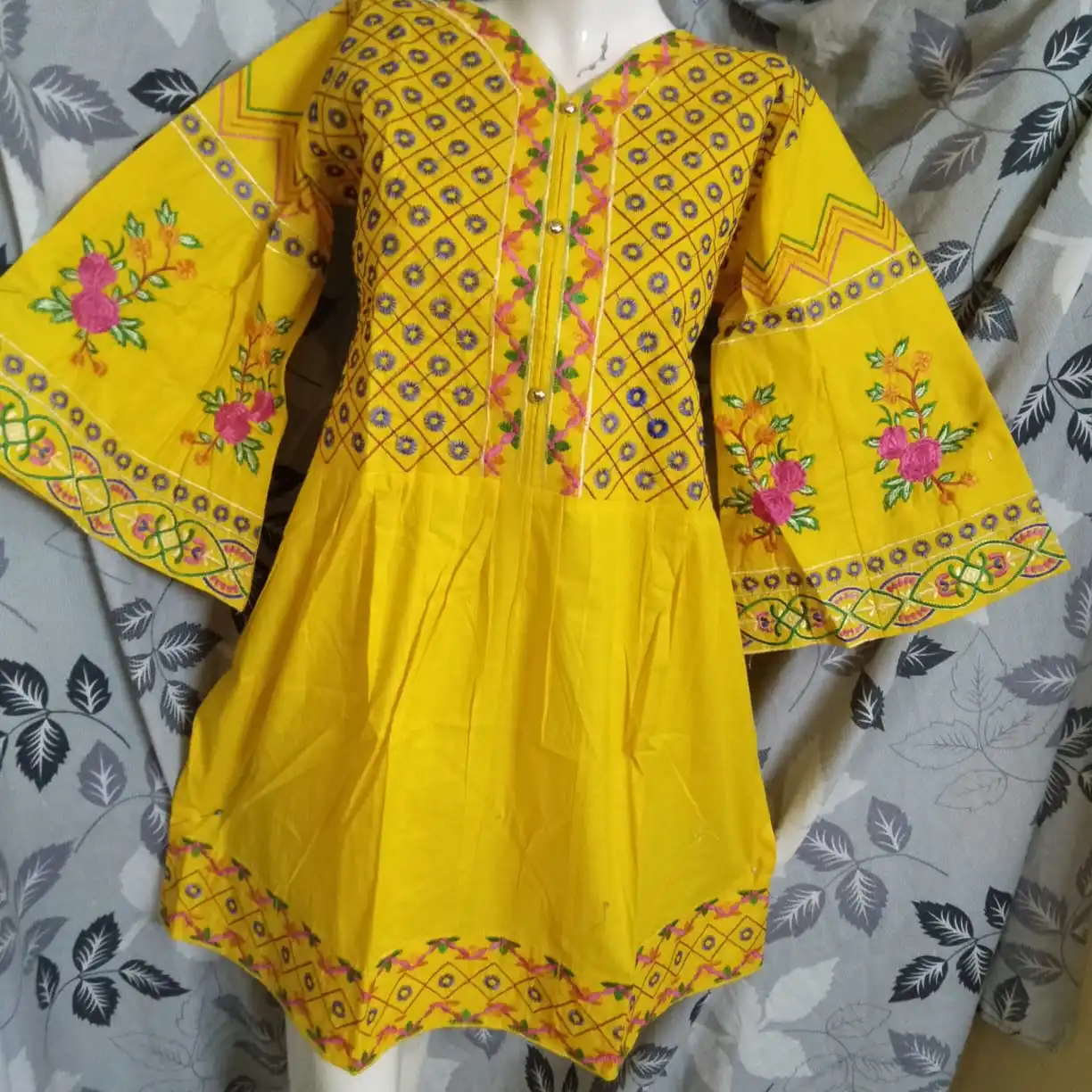 Modern Pakistani and Indian Straight salwar kameez suits designer ethnic pakistani Suit