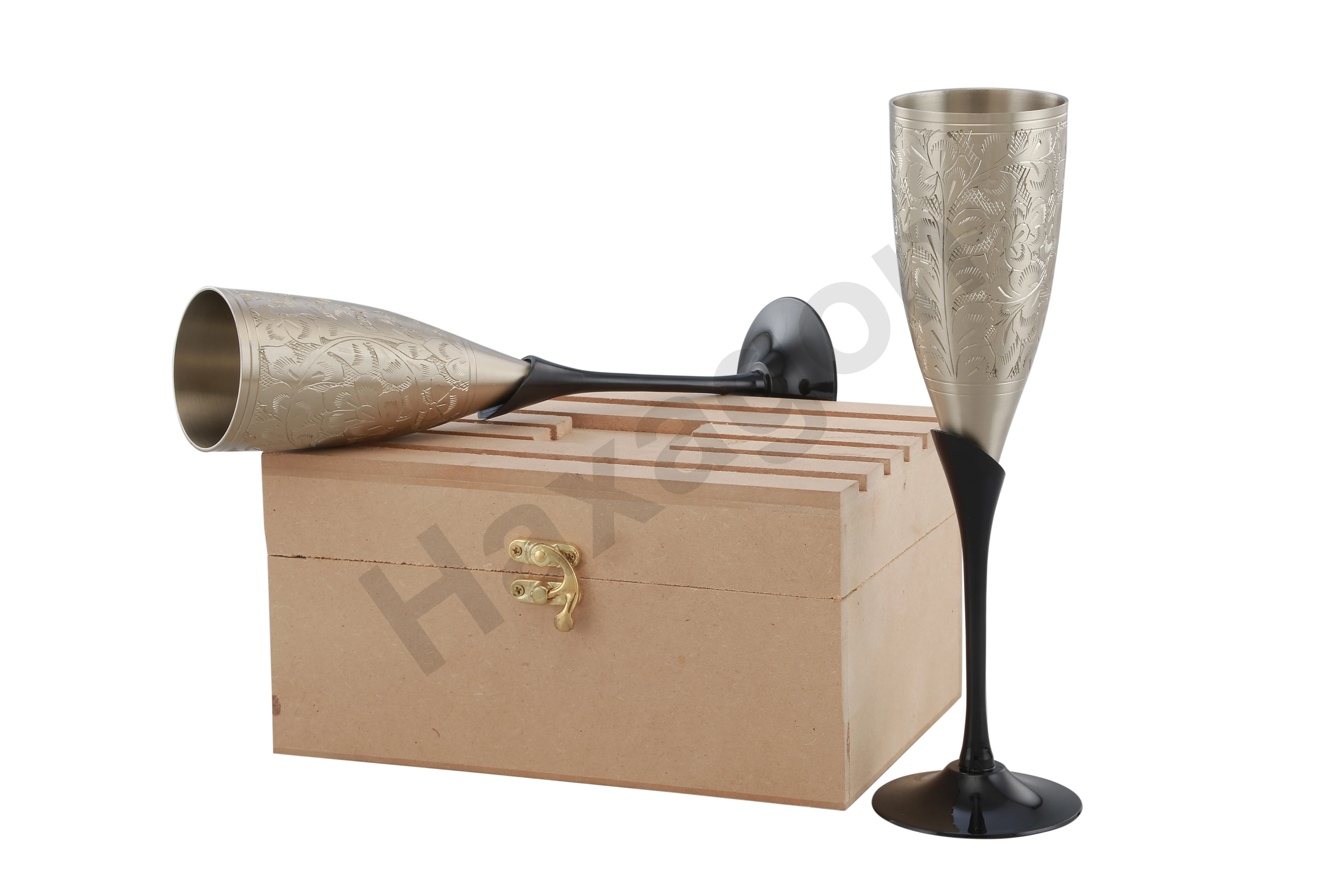 Embossed  Design Brass with Silver antique finish Goblet Home And Hotel Decorative Luxury Eye Catching