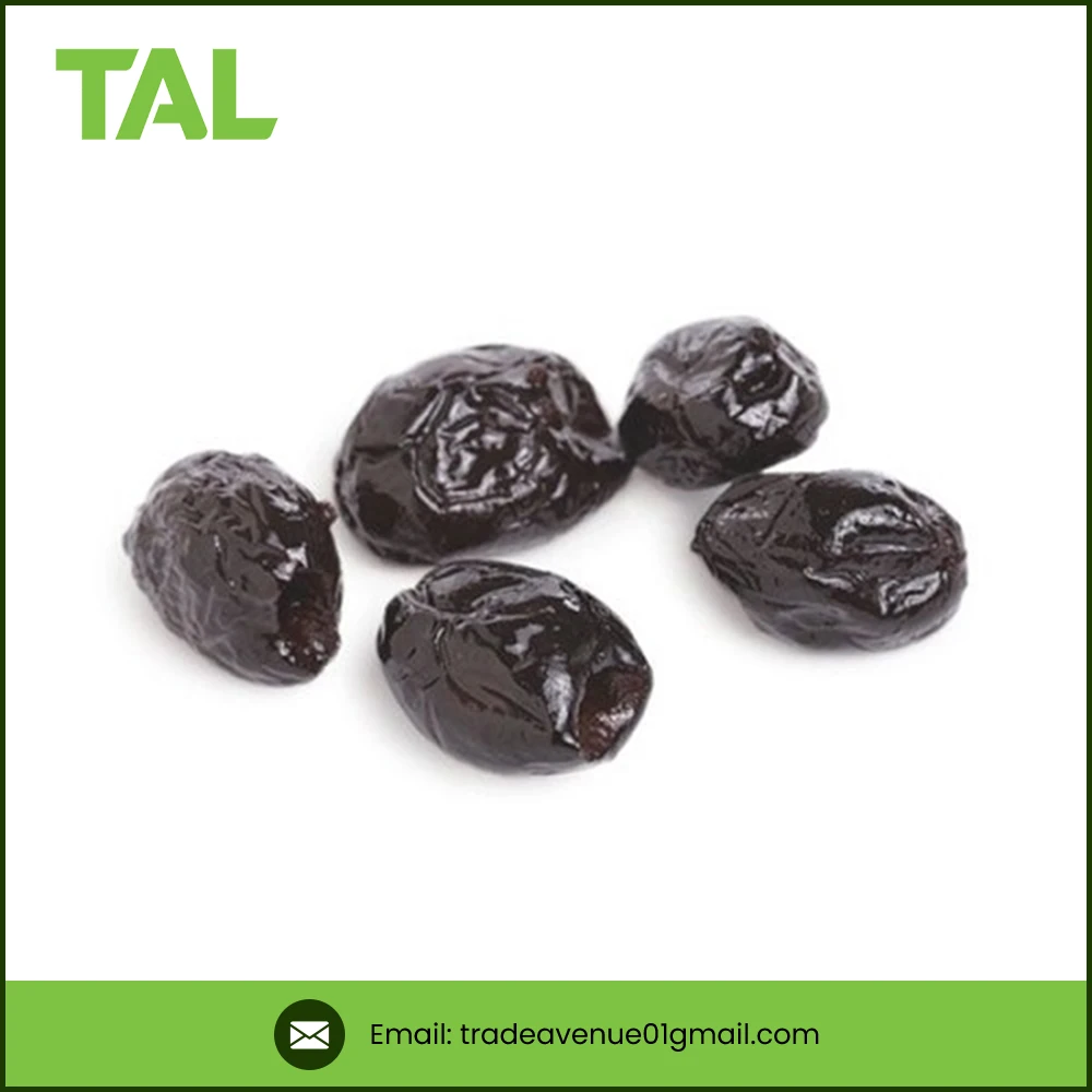 Свежие оливки черные на