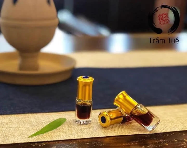 Best seller Agarwood (OUD) Essential Oil for Middle East, Kuwait, UAE, Saudi Arabia, Qatar