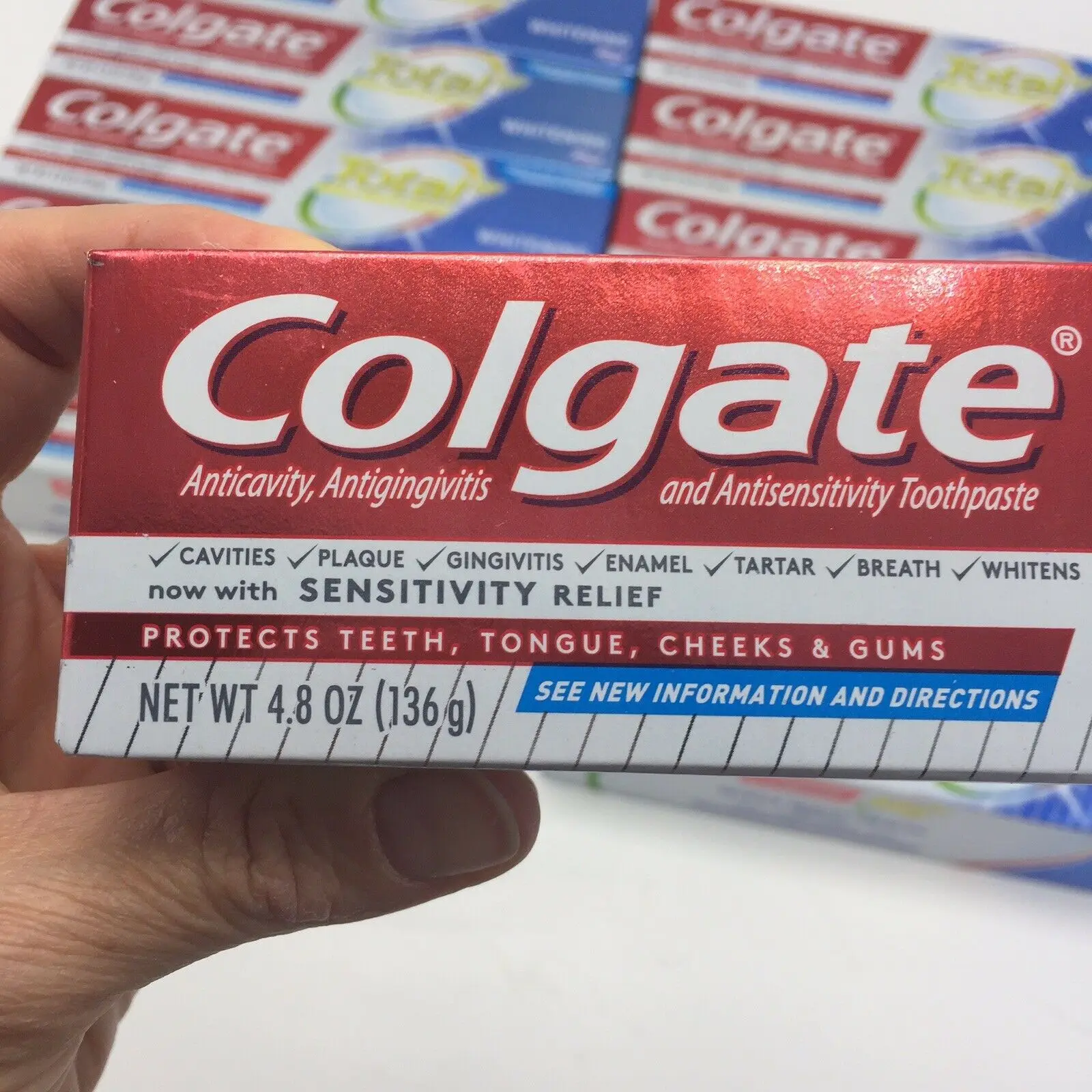 COLGATEE TRIPLE ACTION Toothpaste 100gr/ 200gr