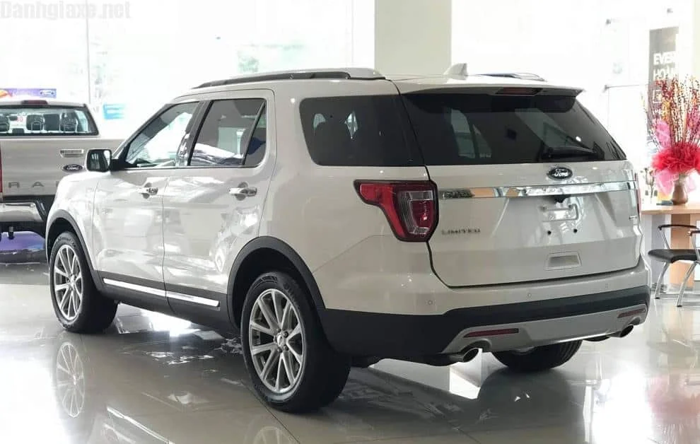 Дешевые подержанные автомобили FORD EXPLORER 2019 для