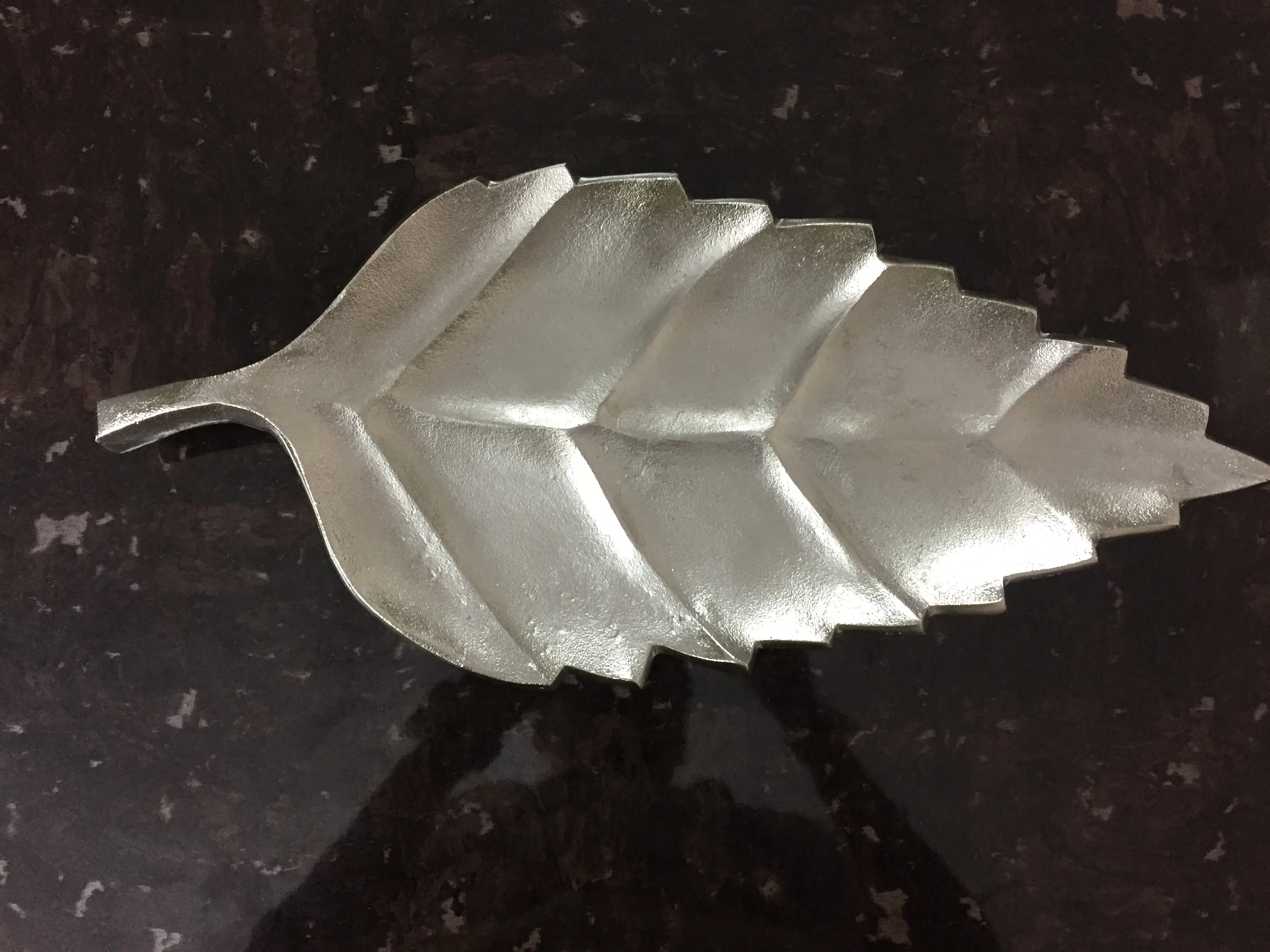 serving tray silver with handle with center etching design for home hotel restaurant wedding party spa