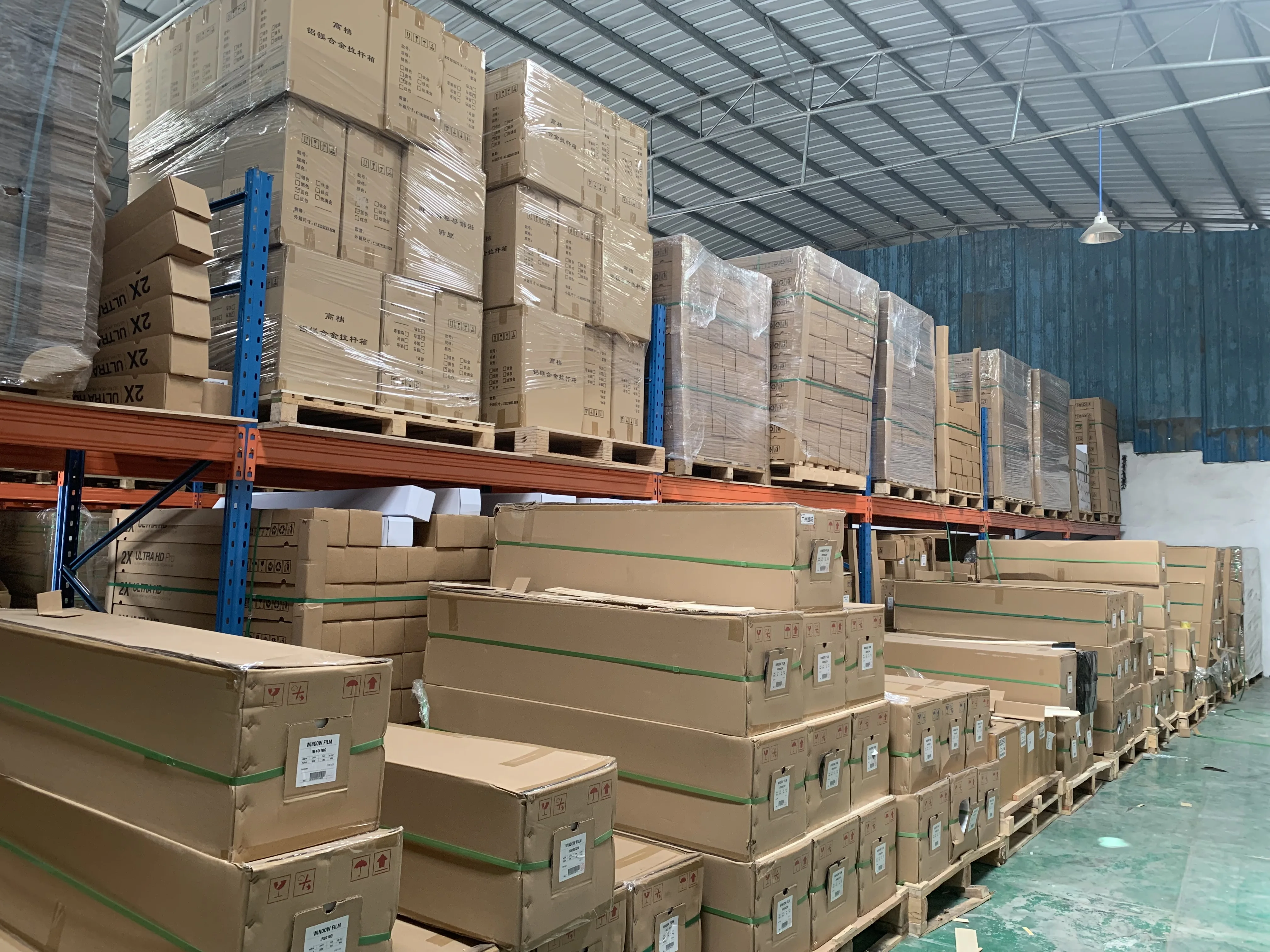 wholesale price window film 1.52m*600m car Glass Insulation Solar Tint 99% UV Blocking 5%VLT Car Window Tinting