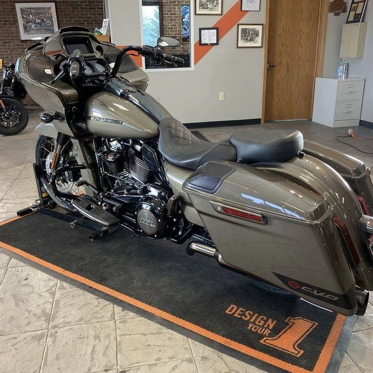 FLTRXSE CVO Road Glide Ce Europe White 60V Racing Motorcycle Brushless 125CC 32 Mm 4-piston Fixed Front and Rear Gas / Diesel