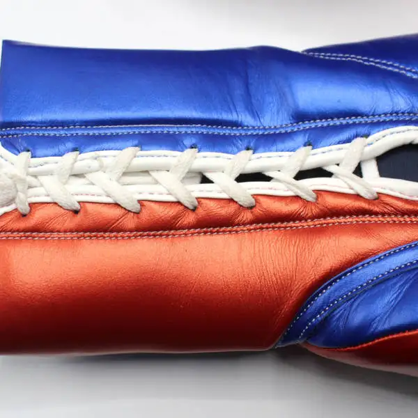 
Top quality Boxing Gloves for the professional fighters in beautiful color 