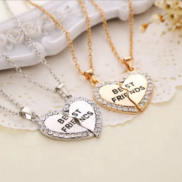 
2pcs/set Best Friends Forever Kissing Heart Pendant Necklaces Love Heart Friendship Creative BFF Keepsake 