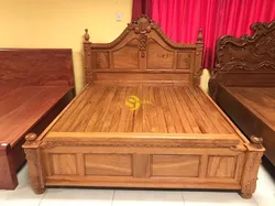 Royal bed 100% red oak
