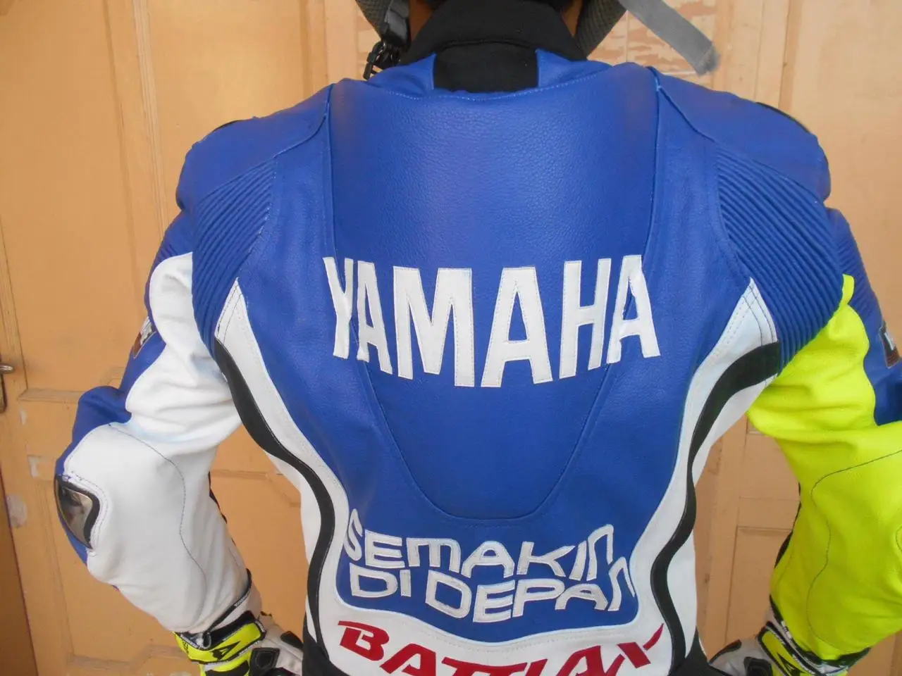 motorbike leather suits gloves and boots set