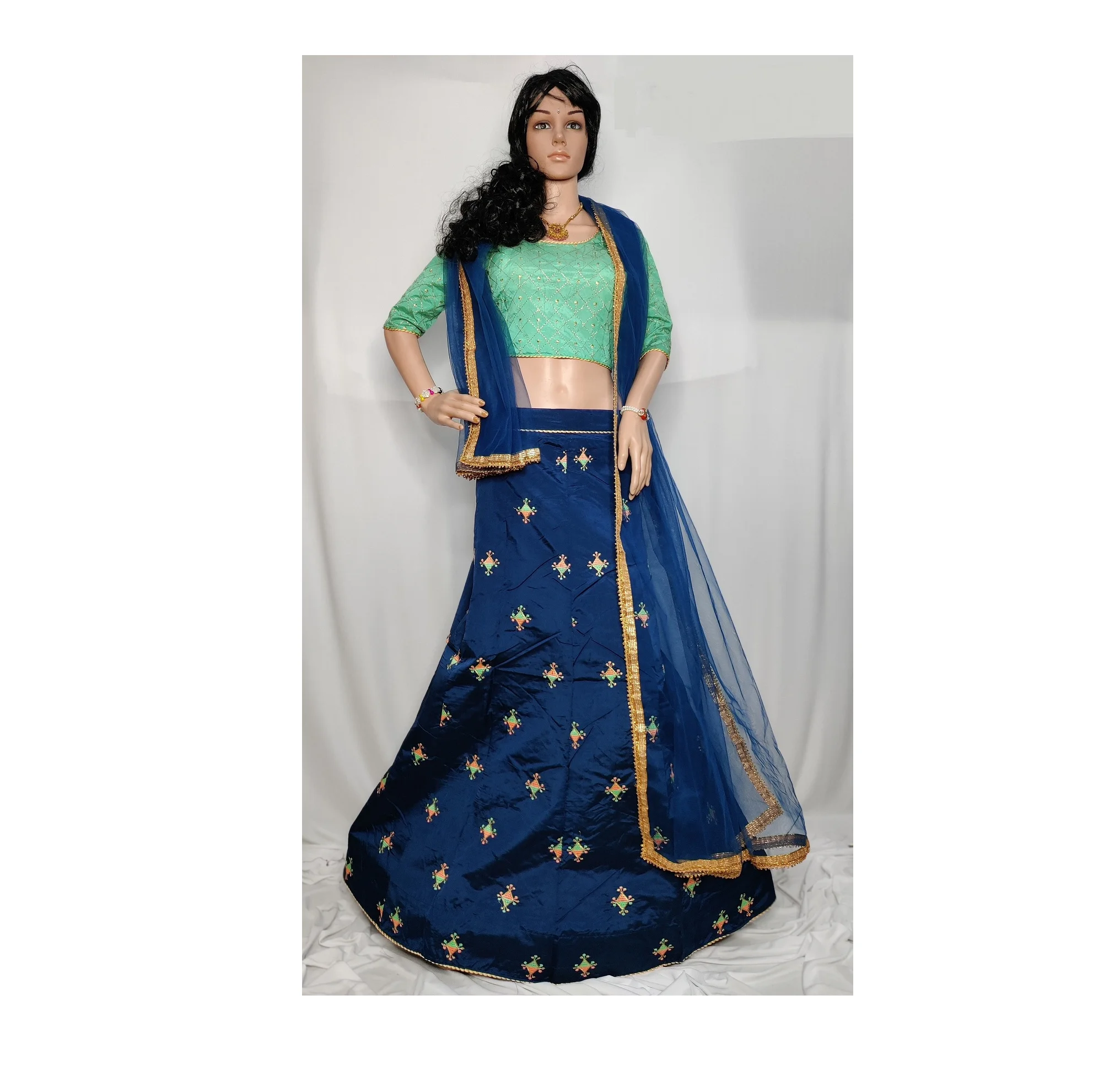 
WOAIS LEHENGA CHOLI 