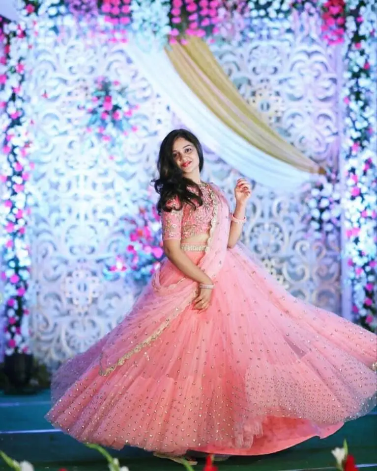 Новинка 2022 Болливуд Королевский Лехенга Холи для женщин оптовая продажа пакистанское Сурат онлайн-шопинг форма DGB экспорт Индия сурат