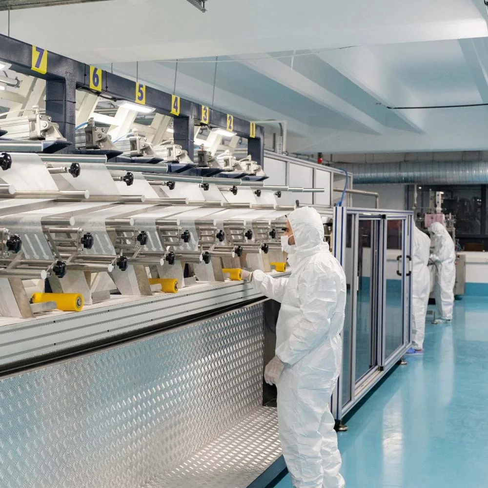 Med-Cover Extra Thick Bedridden Cleansing Gloves Incontinence Care No Water Rinse OEM Customized Health Care Packing