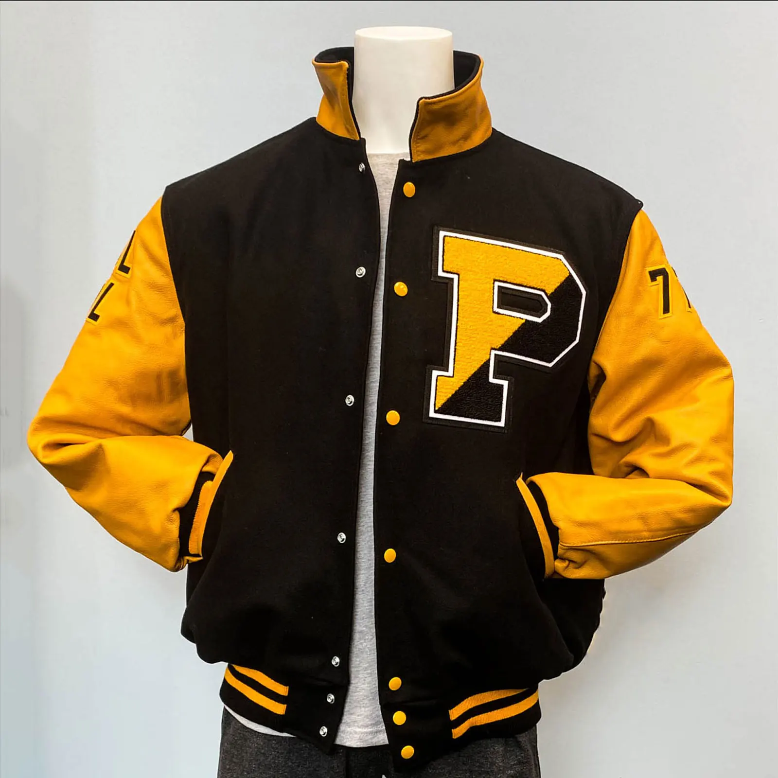 Мужская одежда от производителя мягкая куртка с принтом на спине мужская выбор