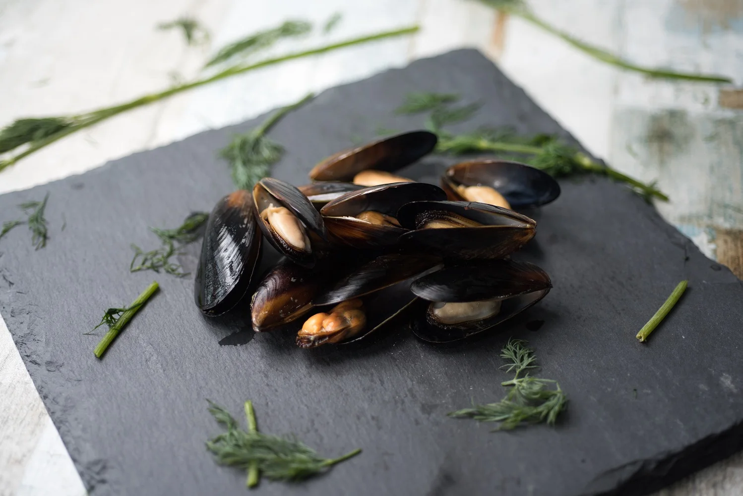 Top Quality Seafood Vacuum Pack In Shell (40-60 pcs/kg) Colour Bag 1 kg/pkt Whole Frozen Cooked Blue Mussel