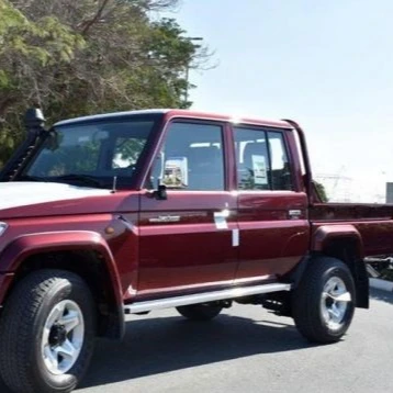 Дешевый б/у Toyota Land Cruiser 79, дизельный ручной автомобиль AWD с кожаными сиденьями R18, 4-литровый двигатель, светлые и темные цвета салона