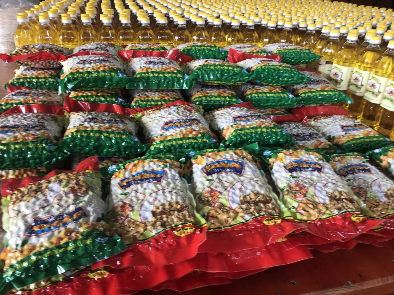 Newest Crop Delicious Fresh Light Pink Fatty Typical Taste Raw Dried Peanuts From Vietnam Manufacturer