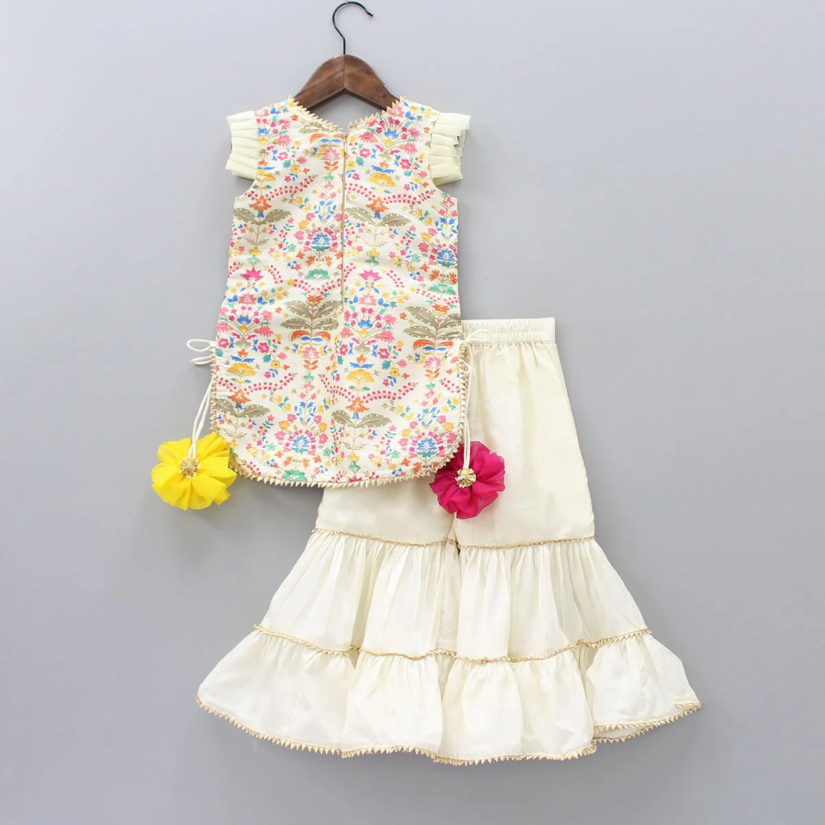 Детский топ с цветочным принтом и кружевом без рукавов арарой дупаттой плиссированными оборками на рукавах вышивкой нитками для