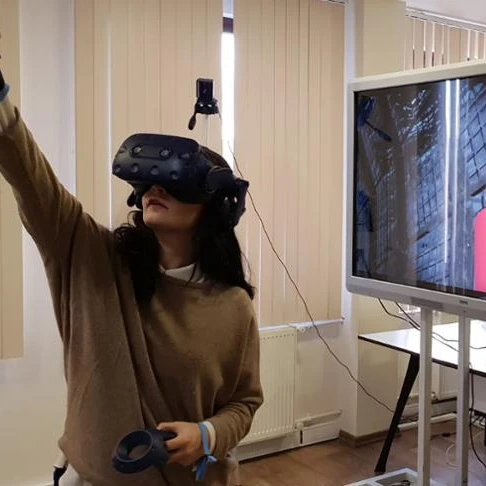 
MineVR Simulation - Virtual Reality Based Safe Mining Training Simulation 