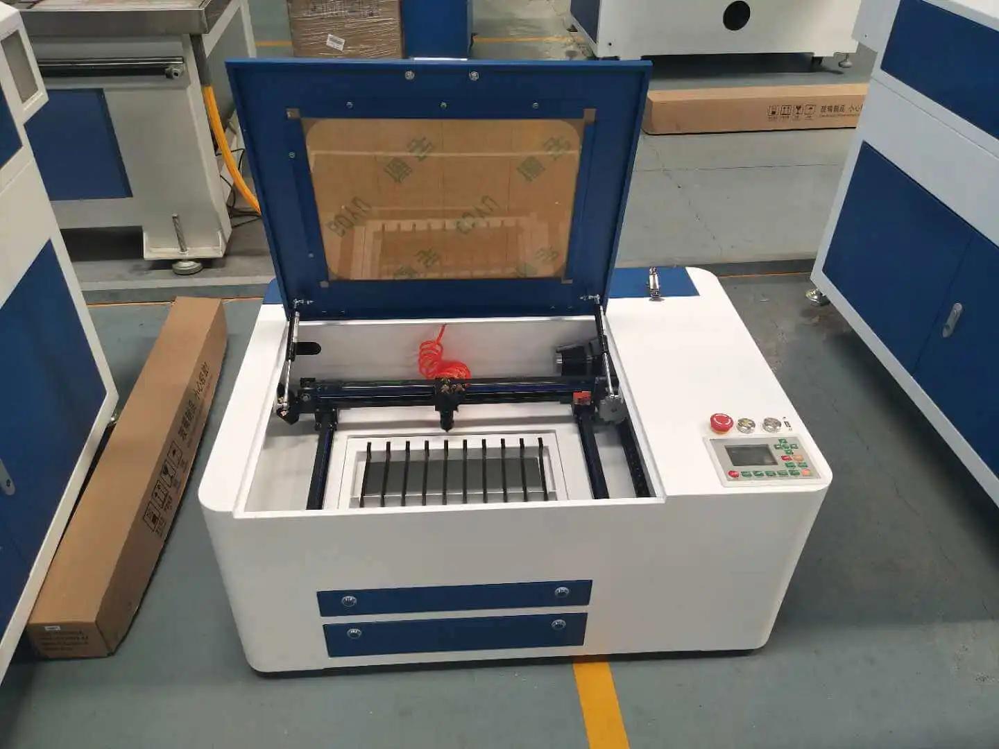 professional co2 laser seals engraving machine/mini laser stamp engraver 40w