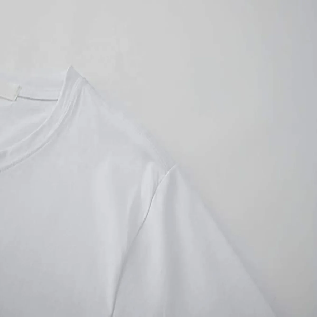 High Quality summer cool 210gsm 100% cotton Wholesale Factory Blank Custom Branded Custom LOGO Printing Men T Shirt