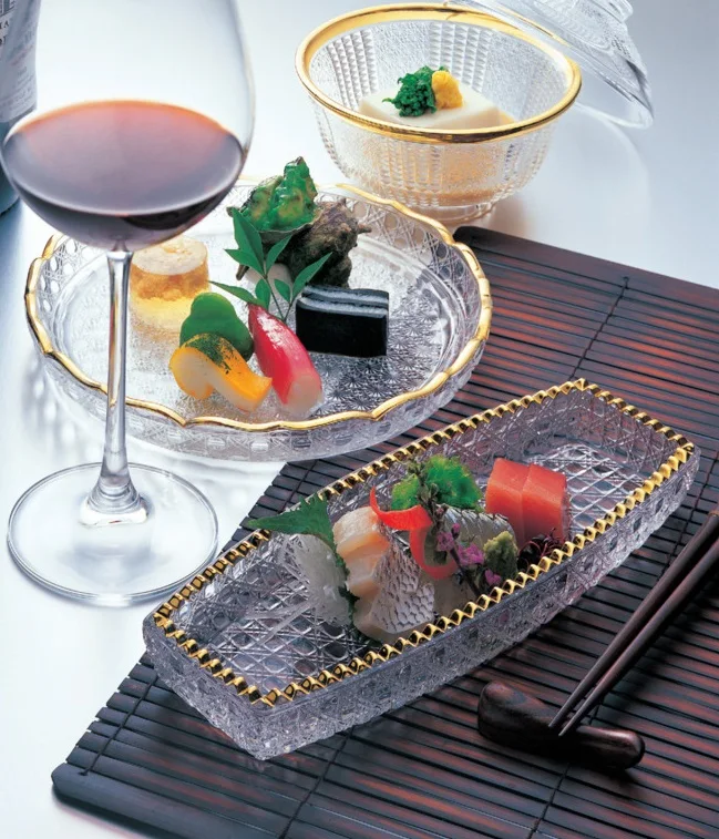 Wholesale Elegant Shaped Drinking Glasses Custom Logo Printed Clear Soda Beer Can 16oz Japan KOREAN Cartoon Laser Quantity Gift