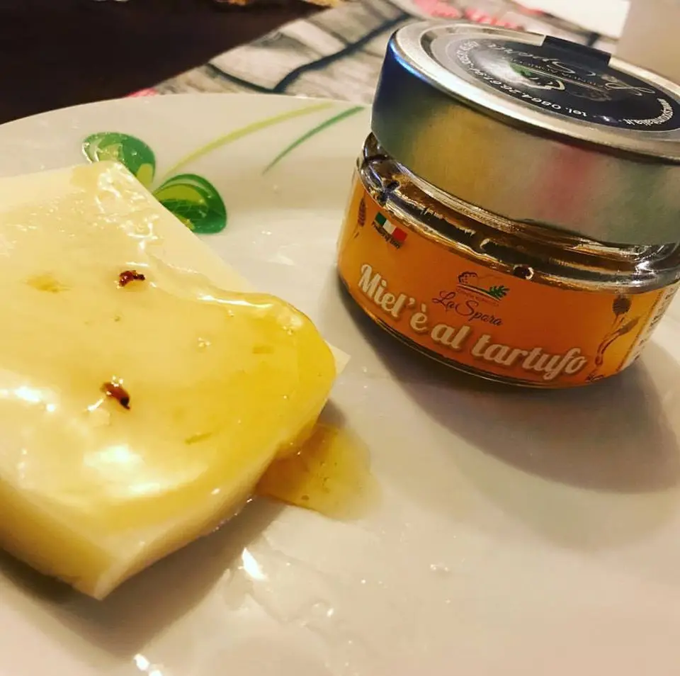 Очень вкусный итальянский трюфельный мед для лучших блюд и