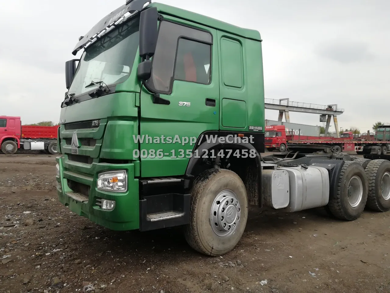 
Used Sinotruk HOWO Tractor head RHD, Right Hand Drive Green color low cabin for Africa 