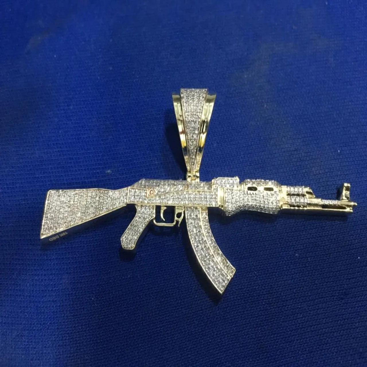 Customized Fully Iced Out  Rapper Charm with Round Diamond AK-47  Machine Gun Riffle Pendant