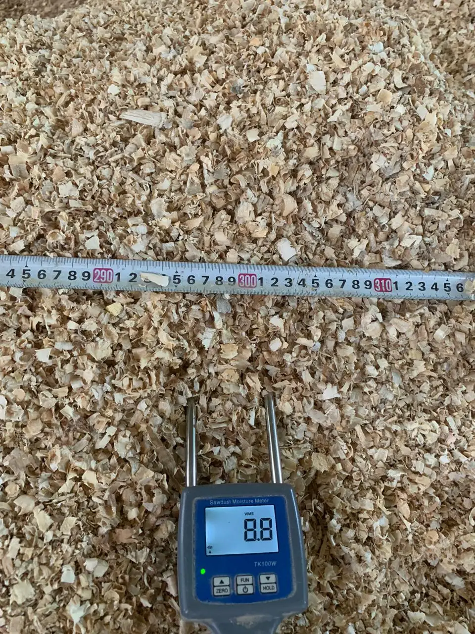 100% PINE WOOD SHAVING / SOFT SHAVINGS for POULTRY and ANIMALS BEDDING WHATSAPP: +84
