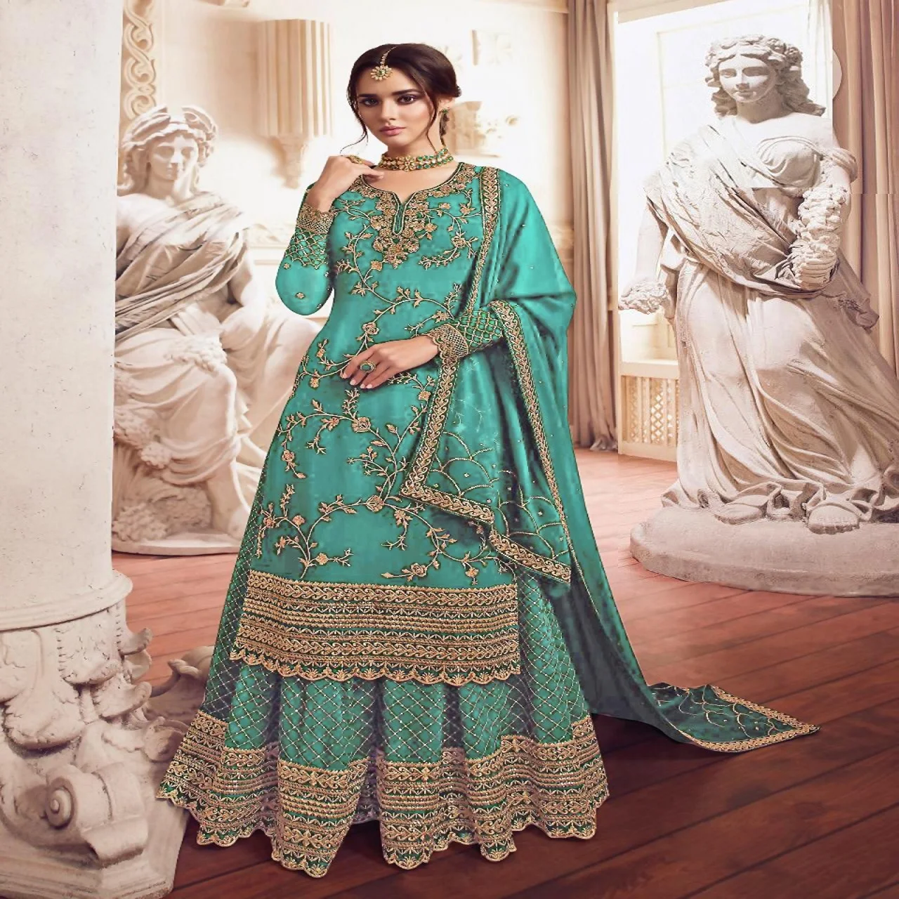 DESIGNER HEAVY GEORGETTE SUIT