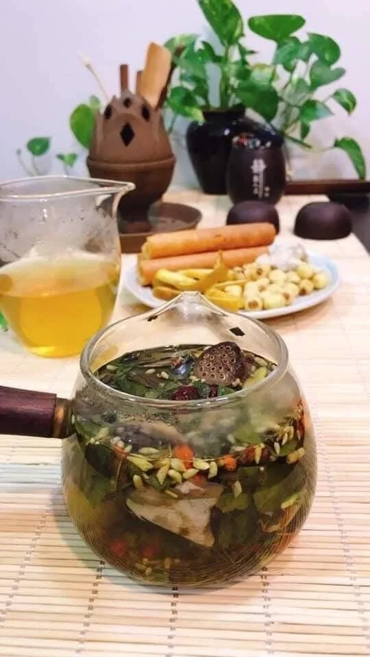 
Premium Mixed Flower Tea ( Rose , Daisy Blue Butterfly Pea , Jujube Fruit, Brown Sugar...) 